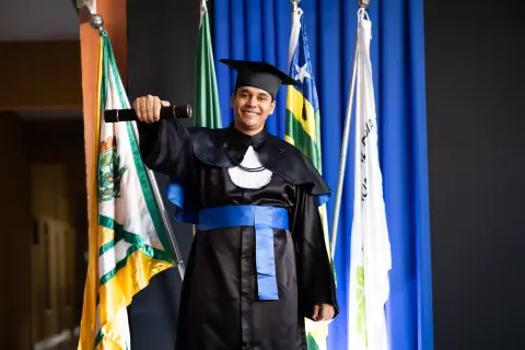 Diante das bandeiras, foto 48 de 180