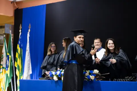 Colação de grau: palco e diploma, foto 117 de 180