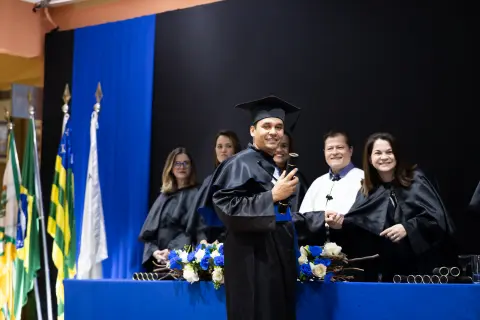 Colação de grau: palco e diploma, foto 118 de 180